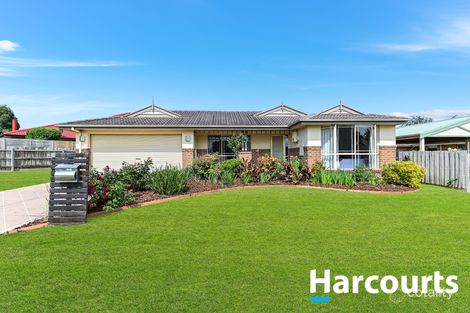 Property photo of 2 Harmon Close Berwick VIC 3806
