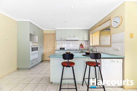 Property photo of 2 Harmon Close Berwick VIC 3806