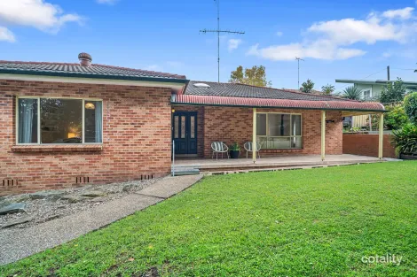 70 Parkes St, Helensburgh, NSW 2508