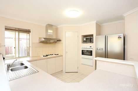 Property photo of 7 Sherwin Place Roxburgh Park VIC 3064