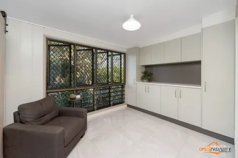 Property photo of 13 Merryl Street Rasmussen QLD 4815