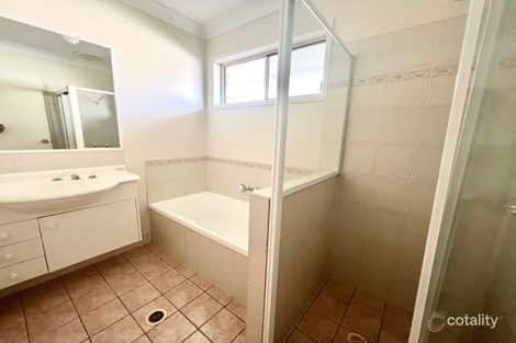 52 Burrendong Rd, Coombabah, QLD 4216