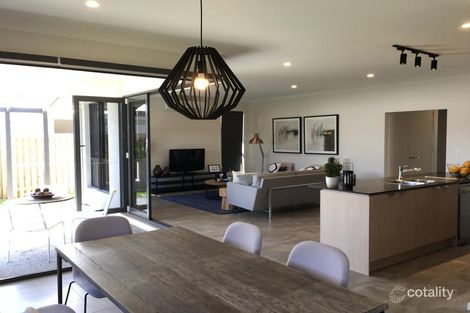 Property photo of 2 Dixon Drive Pimpama QLD 4209