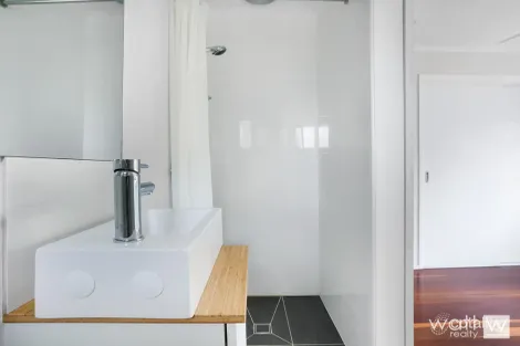 Property photo of 28 Craigslea Street Chermside West QLD 4032