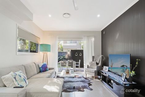 Property photo of 2/27A Winchester Street Hamilton QLD 4007