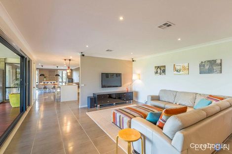 Property photo of 4 Vallencia Drive Jeir NSW 2582