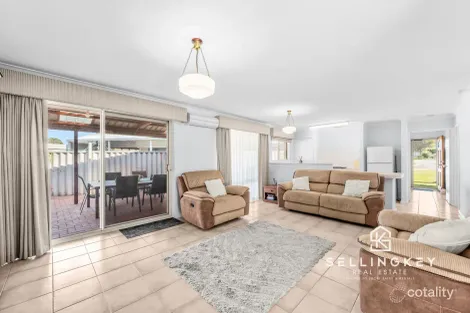 Property photo of 8 Yama Close Carramar WA 6031