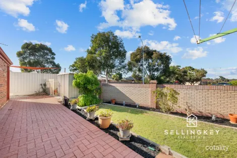 Property photo of 8 Yama Close Carramar WA 6031