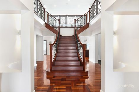 Property photo of 8 Ringarooma Circuit West Hoxton NSW 2171