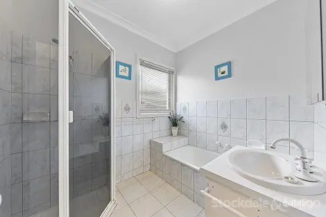 Property photo of 1/19 Mill Court Wheelers Hill VIC 3150