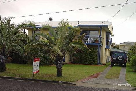 4 Surfside Cres, Pottsville, NSW 2489