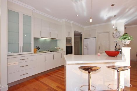 Property photo of 2 Oakwood Rise Croydon VIC 3136