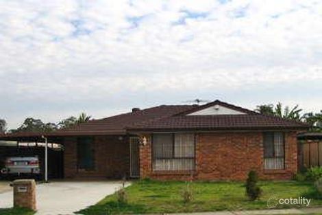 2 Hendra Cl, St Johns Park, NSW 2176