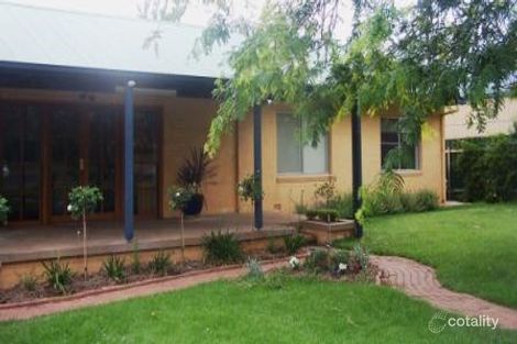 8 Cook St, Kooringal, NSW 2650