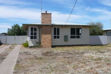 13 Clifford St, Warracknabeal, VIC 3393
