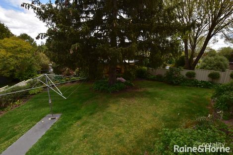 Property photo of 38 Larela Circuit Orange NSW 2800