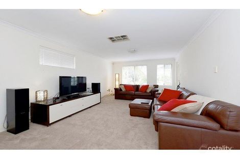 Property photo of 6 Salustri Place North Fremantle WA 6159