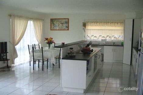 Property photo of 138 David Collins Drive Endeavour Hills VIC 3802