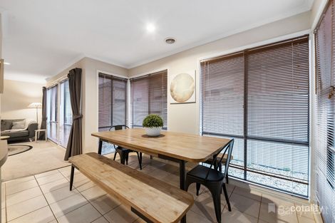 Property photo of 14 Ashwood Grove Pakenham VIC 3810