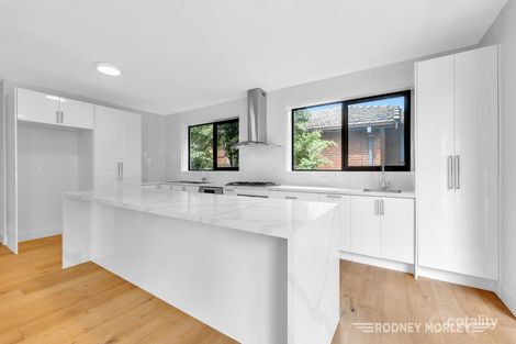 Property photo of 1/40 Narong Road Caulfield North VIC 3161