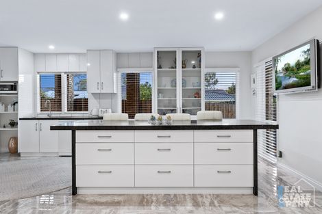 Property photo of 40 Abeckett Road Narre Warren North VIC 3804