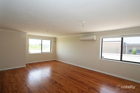 Property photo of 105 Wine Country Drive Nulkaba NSW 2325