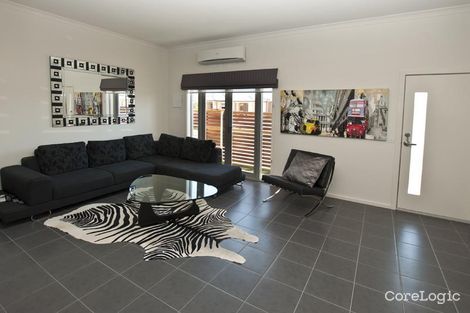 Property photo of 1/13 Tom Roberts Parade Point Cook VIC 3030