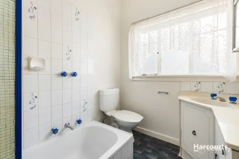 Property photo of 28 Canterbury Road Blackburn South VIC 3130