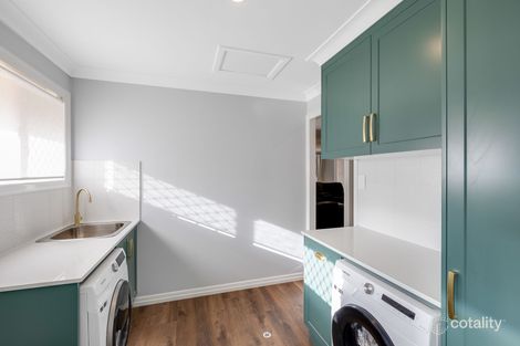 Property photo of 28 Timperley Drive Highfields QLD 4352