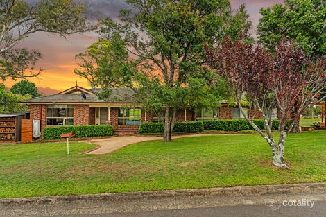 1 John St, The Oaks, NSW 2570