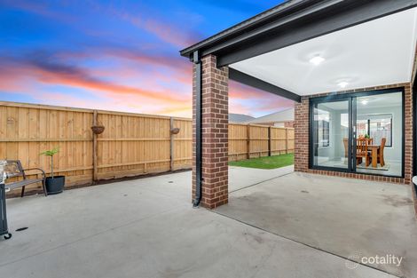 Property photo of 66 Brossard Road Mickleham VIC 3064