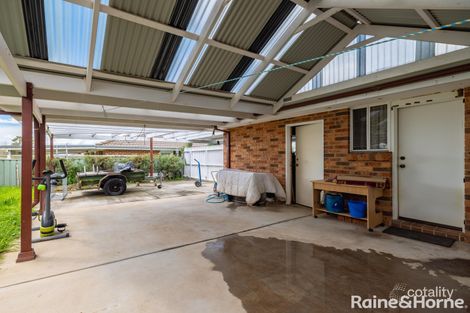 Property photo of 15 Loren Street Eglinton NSW 2795