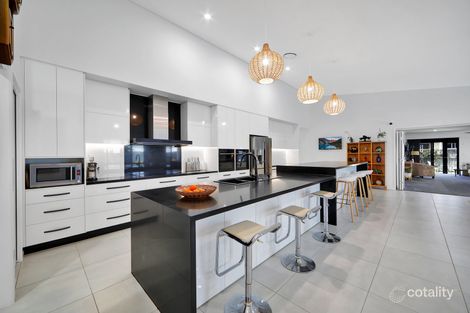 Property photo of 11 Beachcomber Place Bargara QLD 4670