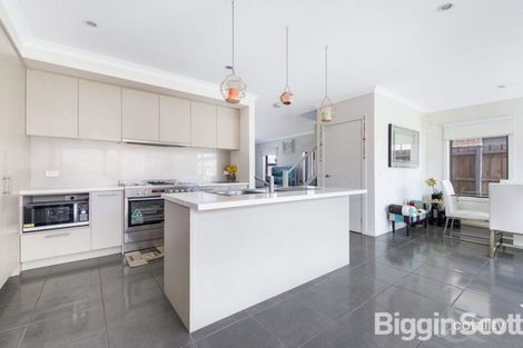 Property photo of 17 Merrimack Crescent Keysborough VIC 3173