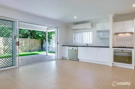 2/20 Worthing St, Wynnum, QLD 4178
