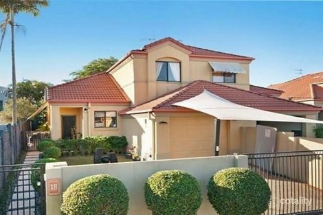 Property photo of 1/18 Poinciana Crescent Bundall QLD 4217