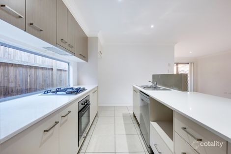 22 Ravensbourne Cct, Waterford, QLD 4133