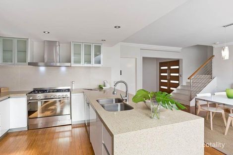 Property photo of 250D Ewen Street Woodlands WA 6018