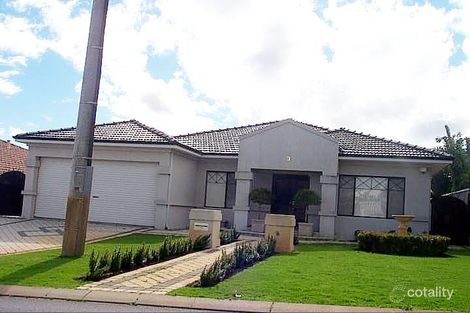 3 Berkley Rd, Marangaroo, WA 6064