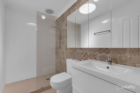 Property photo of 28 Brixham Way Warnbro WA 6169