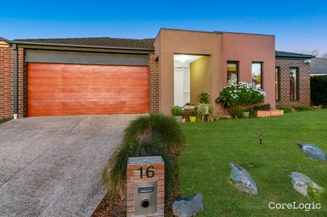 Property photo of 16 Emmett Avenue Berwick VIC 3806