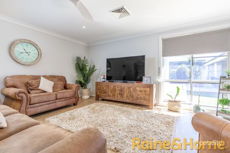 Property photo of 24 Ritz Place Dubbo NSW 2830