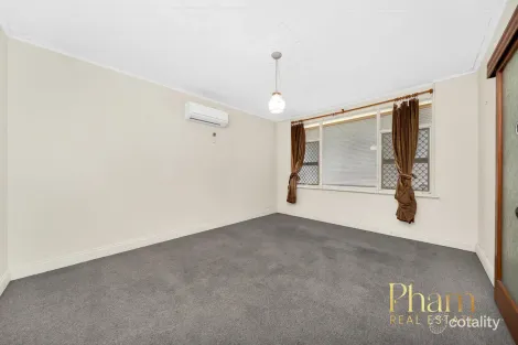 Property photo of 3 Nepal Road Valley View SA 5093