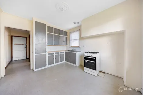 Property photo of 28 Howard Street Sale VIC 3850