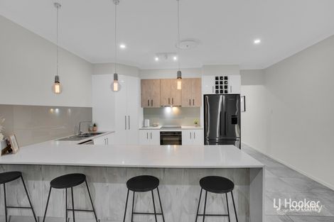Property photo of 6 Winterpeak Close Yarrabilba QLD 4207