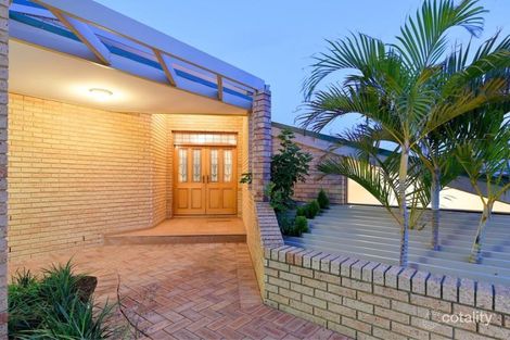 Property photo of 25 River Way Salter Point WA 6152