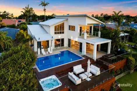 Property photo of 22 River Crescent Broadbeach Waters QLD 4218