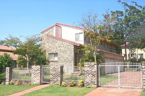 8 Lindfield Cct, Robertson, QLD 4109