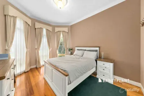 Property photo of 28 Duncraig Court Narre Warren VIC 3805