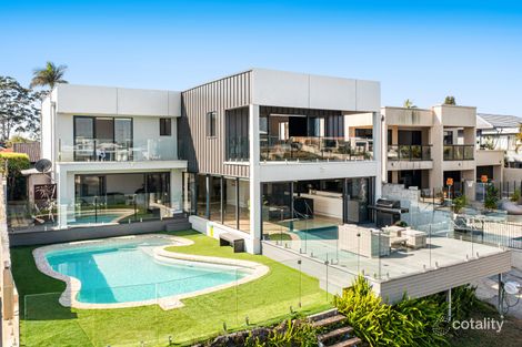 Property photo of 32 Park Avenue Broadbeach Waters QLD 4218